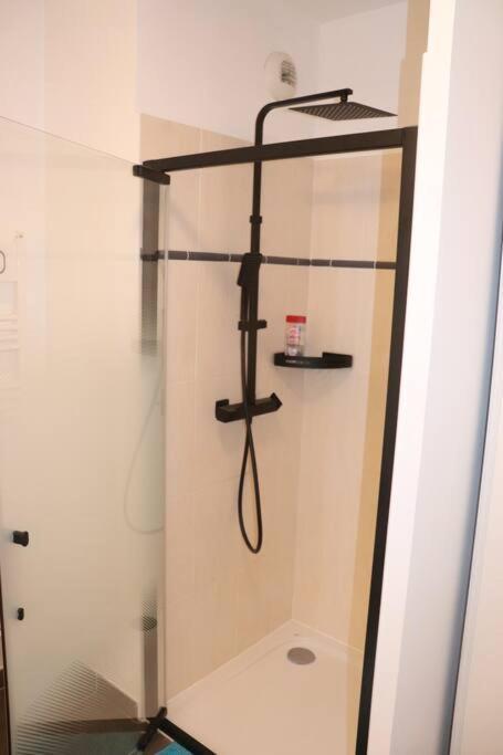 Les Cedres -Tram A 50 Metres, Bordeaux A 5 Minutes, Parking Apartment Cenon Exterior photo
